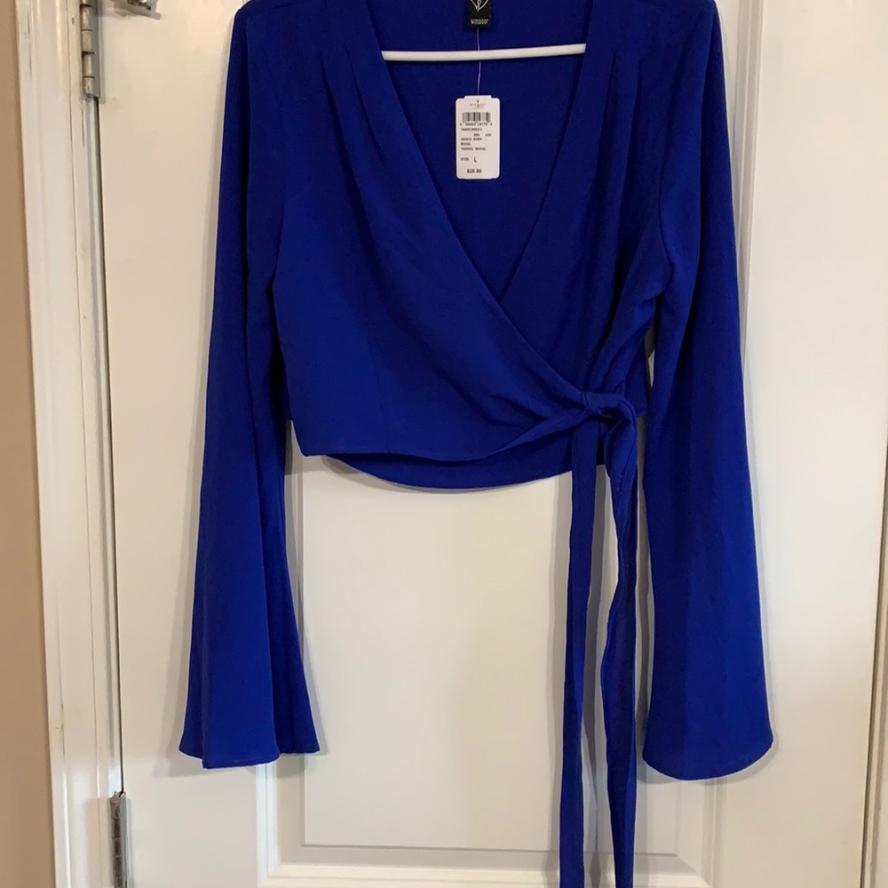Royal blue bell sleeves crop top